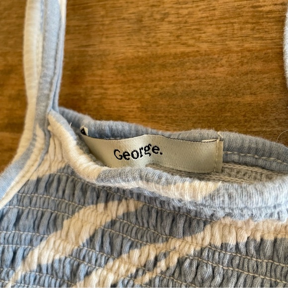 Girls Striped Shirred Romper 4/5T - Picture 3 of 4